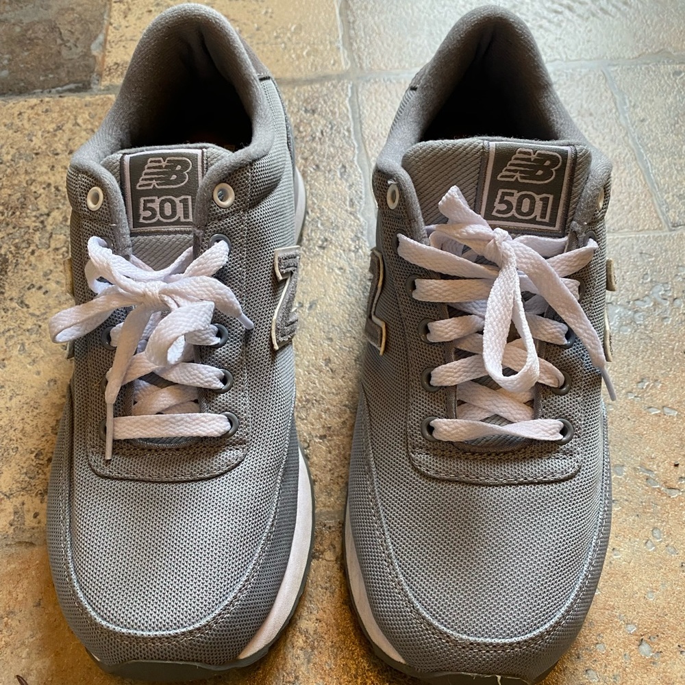 womens grey New balance 501